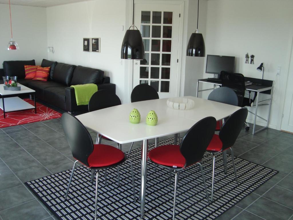 Thorupgaard Farm Holiday Stenum Kamer foto